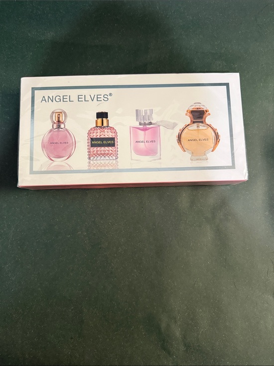 Other - Women's Bath & Body Fragrance Set - Pink